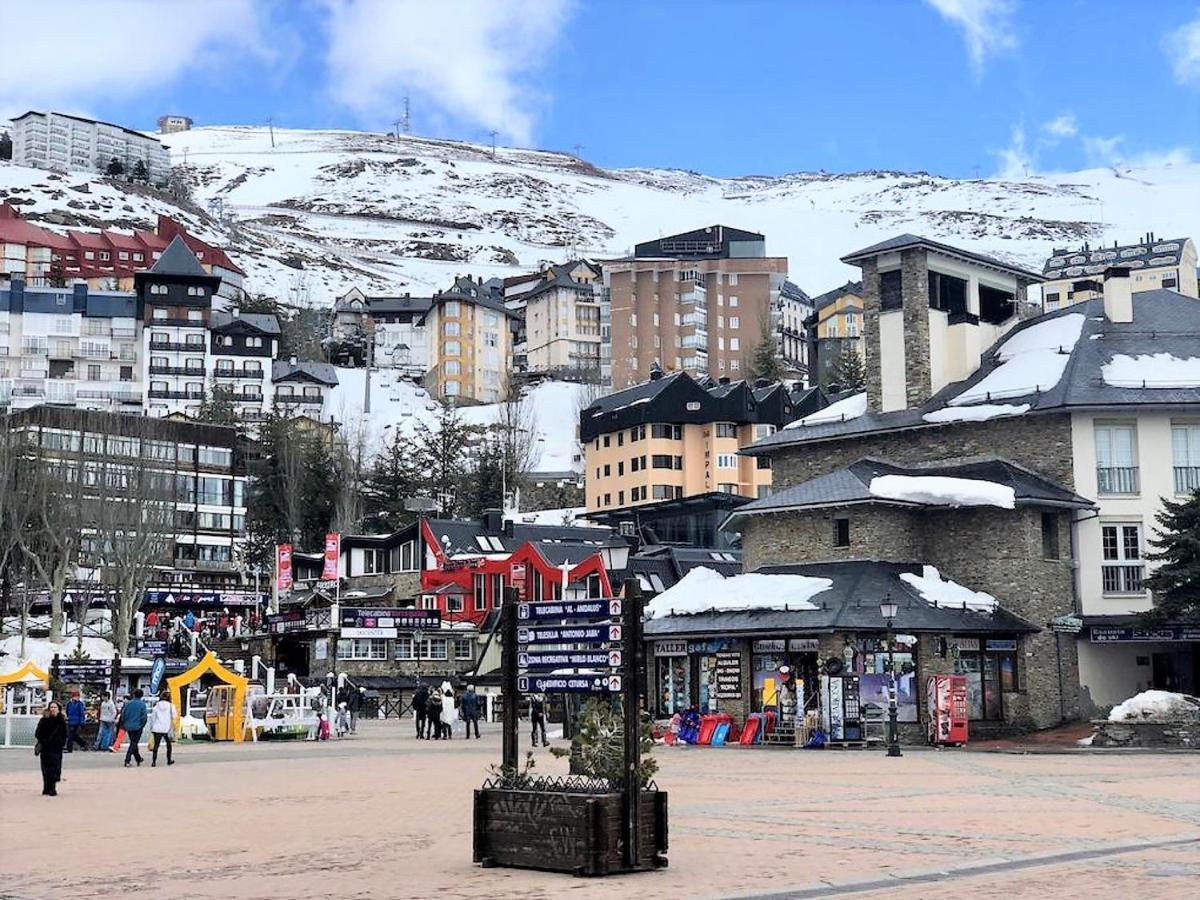 Todosierranevada Zona Baja -Plaza Principal-Junto A Los Telecabinas Σιέρρα Νεβάδα Εξωτερικό φωτογραφία