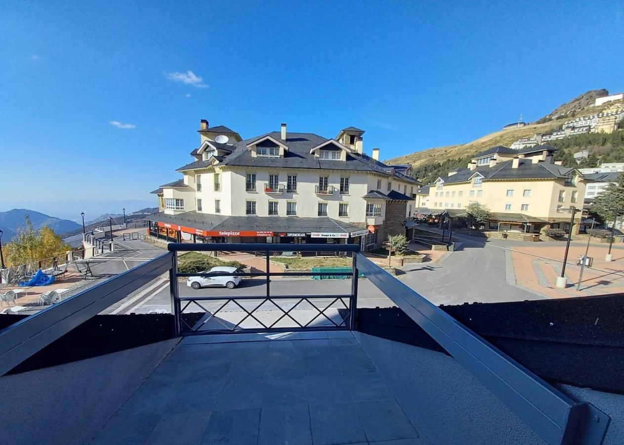 Todosierranevada Zona Baja -Plaza Principal-Junto A Los Telecabinas Σιέρρα Νεβάδα Εξωτερικό φωτογραφία