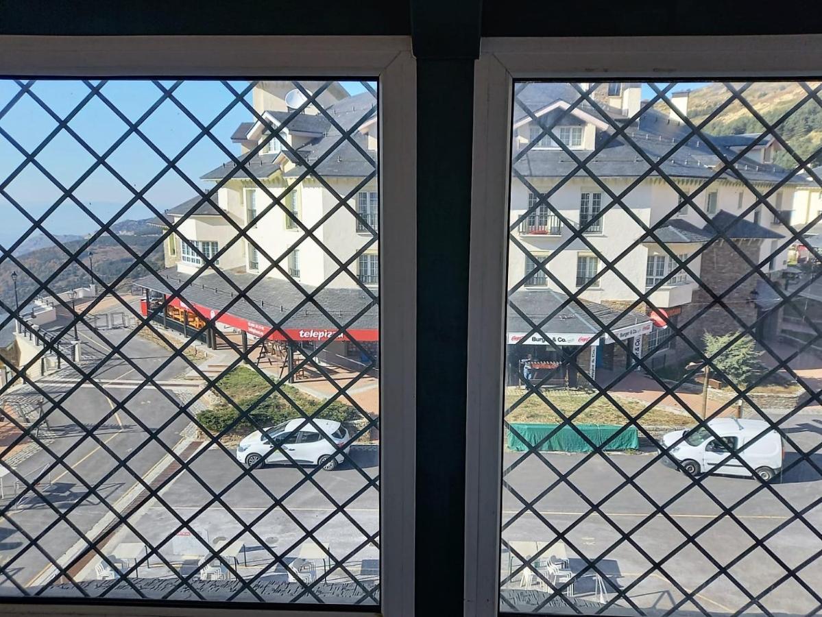 Todosierranevada Zona Baja -Plaza Principal-Junto A Los Telecabinas Σιέρρα Νεβάδα Εξωτερικό φωτογραφία