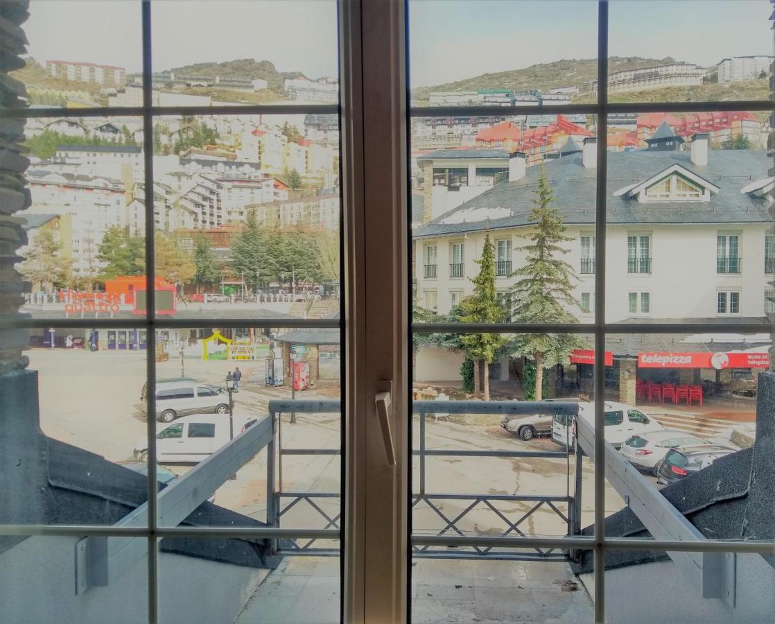 Todosierranevada Zona Baja -Plaza Principal-Junto A Los Telecabinas Σιέρρα Νεβάδα Εξωτερικό φωτογραφία
